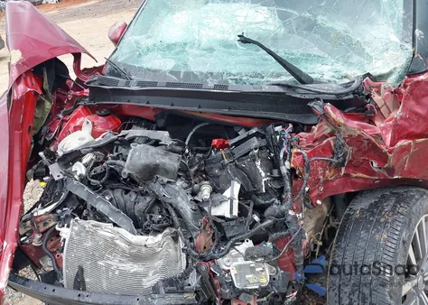 2021 Nissan Kicks Sv Xtronic Cvt from USA, damaged, VIN 3N1CP5CV1ML564684